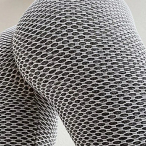 Ruched butt leggings new never worn great material - Picture 4 of 5